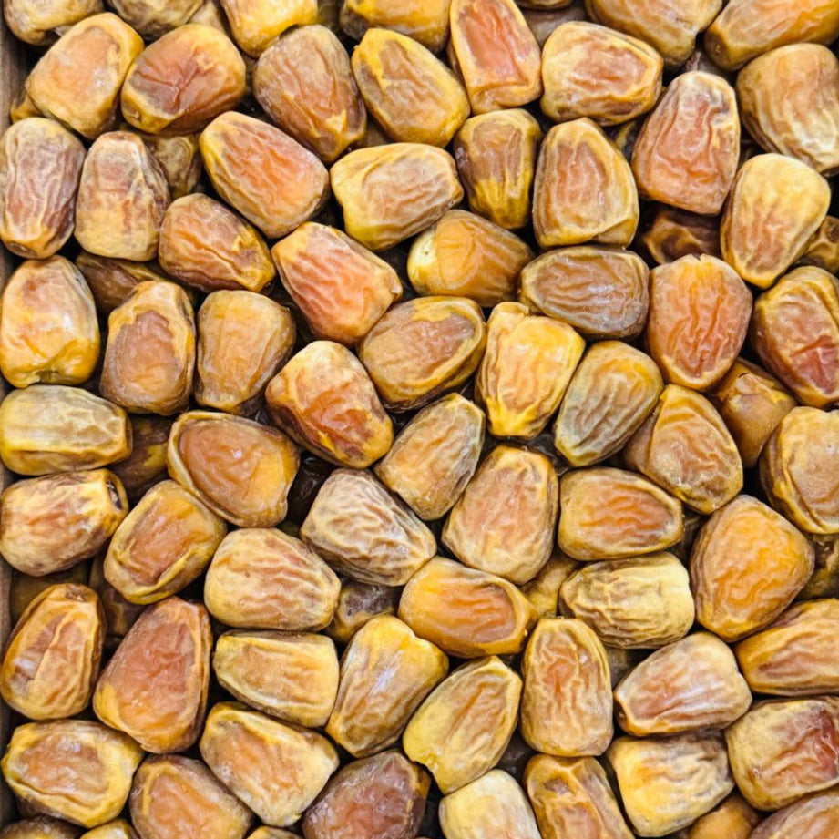 1 Kg Sukkari Dates – Fresh from Al Qassim , Saudi Arabia
