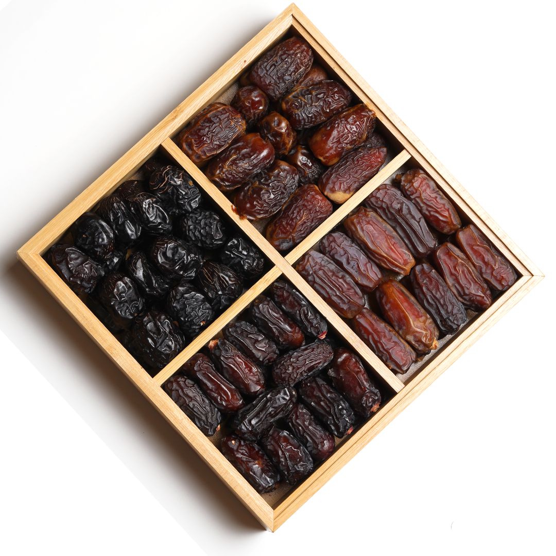 Premium Wooden Dates Gift Box – Square with Transparent Lid, 4 Portions (Ajwa, Mabroom, Safawi, Sugai) by Tamooriya