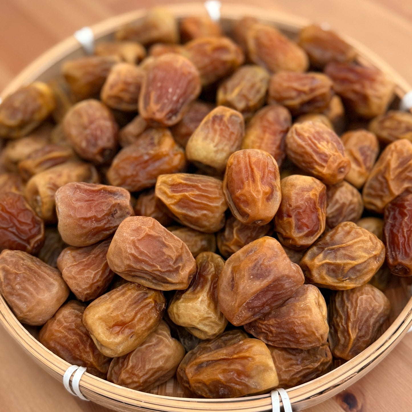 1 Kg Premium Sukkary Dates Dry