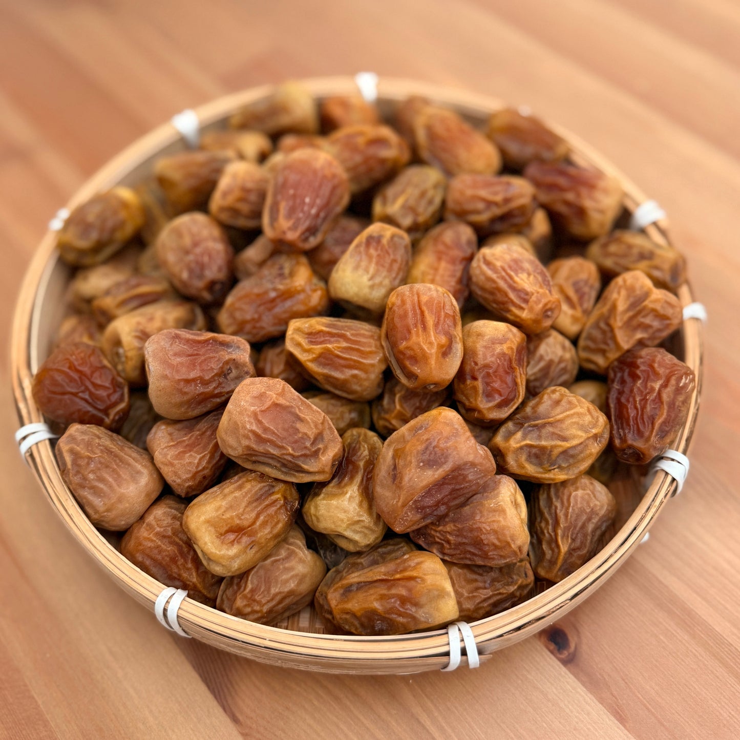 1 Kg Premium Sukkary Dates Dry