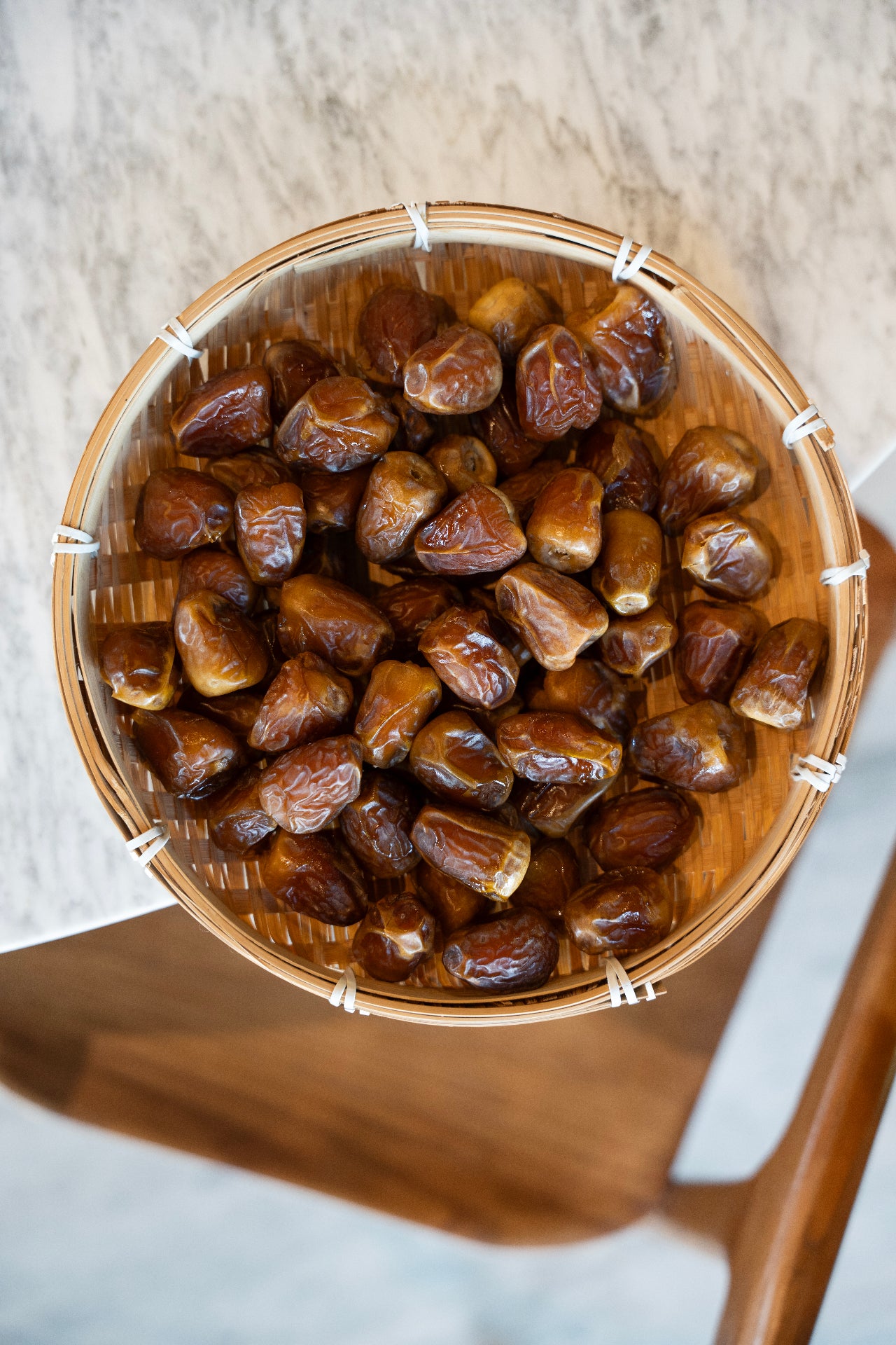 Fresh Sukkari Dates from Al Qassim, Saudi Arabia
